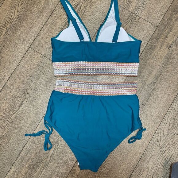 Teal Two-Piece Swimsuit - Picture 2 of 4